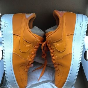 Nike Women’s Air Force One Essential